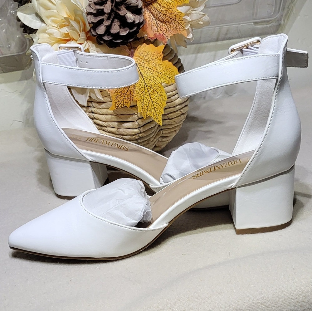 Dream Pairs Women's NWOT White Ankle Strap 2.5in Chunky Low Heel Pumps Size 8.5 - Picture 3 of 15